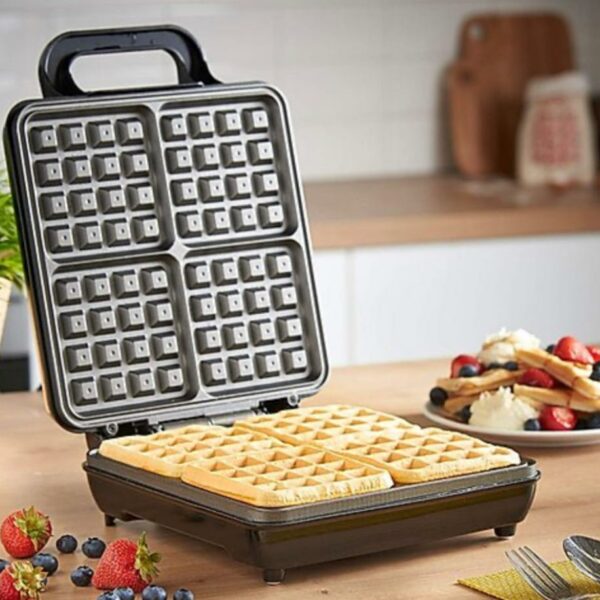 4 Slice Waffle Maker Royal Swiss